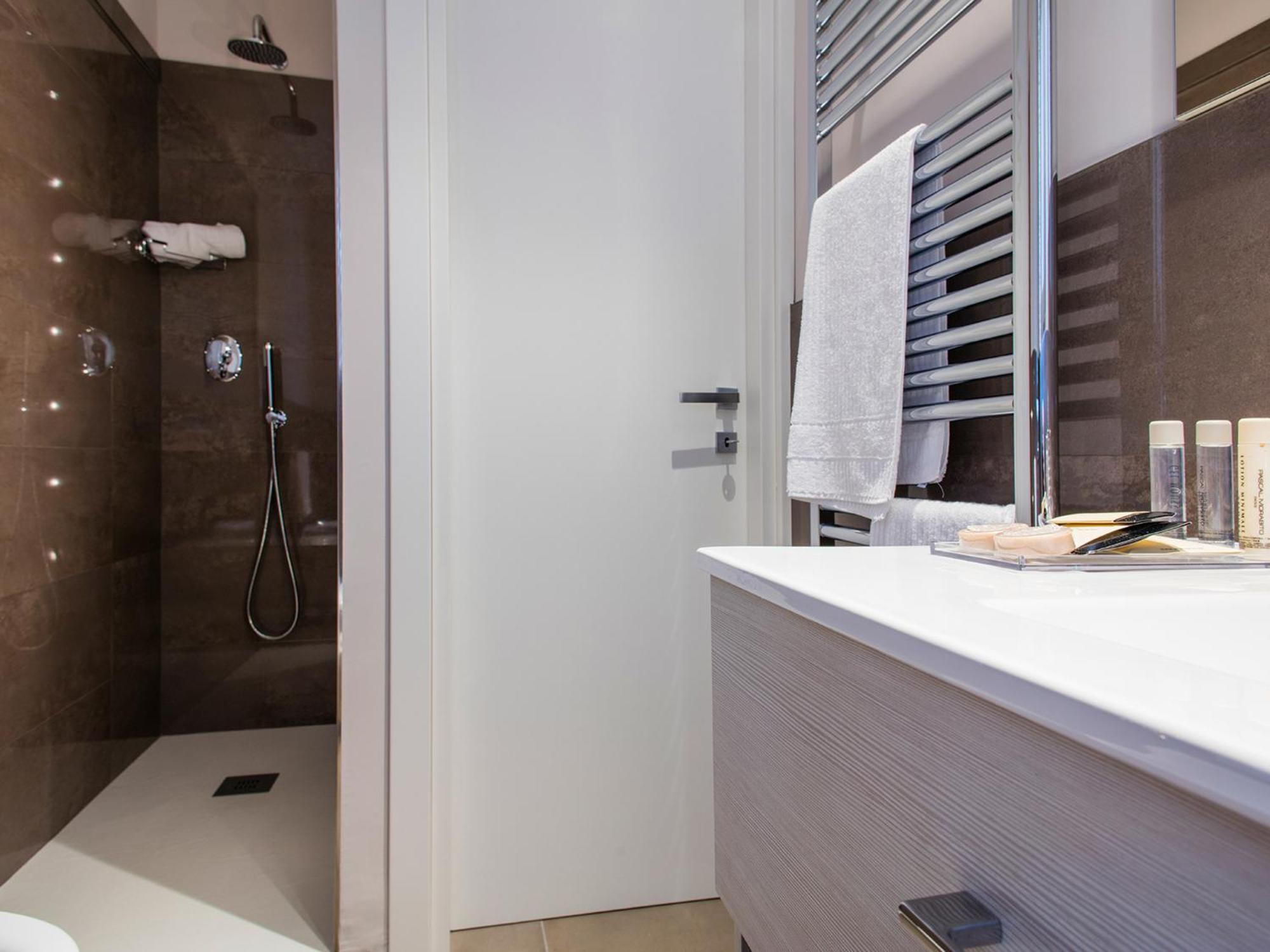 Mane Boutique Hotel Roseto Degli Abruzzi Phòng bức ảnh