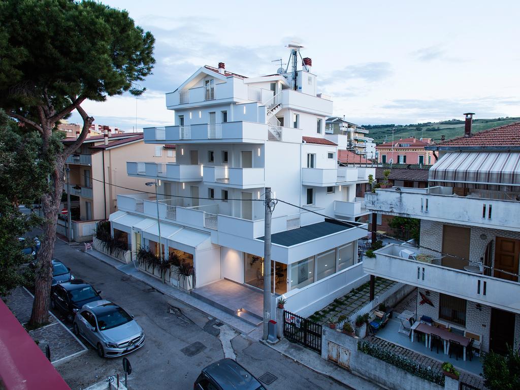 Mane Boutique Hotel Roseto Degli Abruzzi Ngoại thất bức ảnh