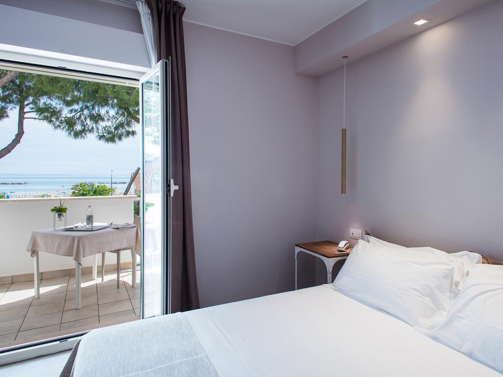 Mane Boutique Hotel Roseto Degli Abruzzi Ngoại thất bức ảnh