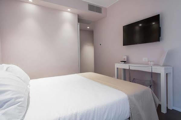 Mane Boutique Hotel Roseto Degli Abruzzi Ngoại thất bức ảnh